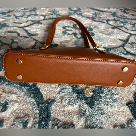 Madison West chestnut brown shoulder bag - Picture 3 of 5